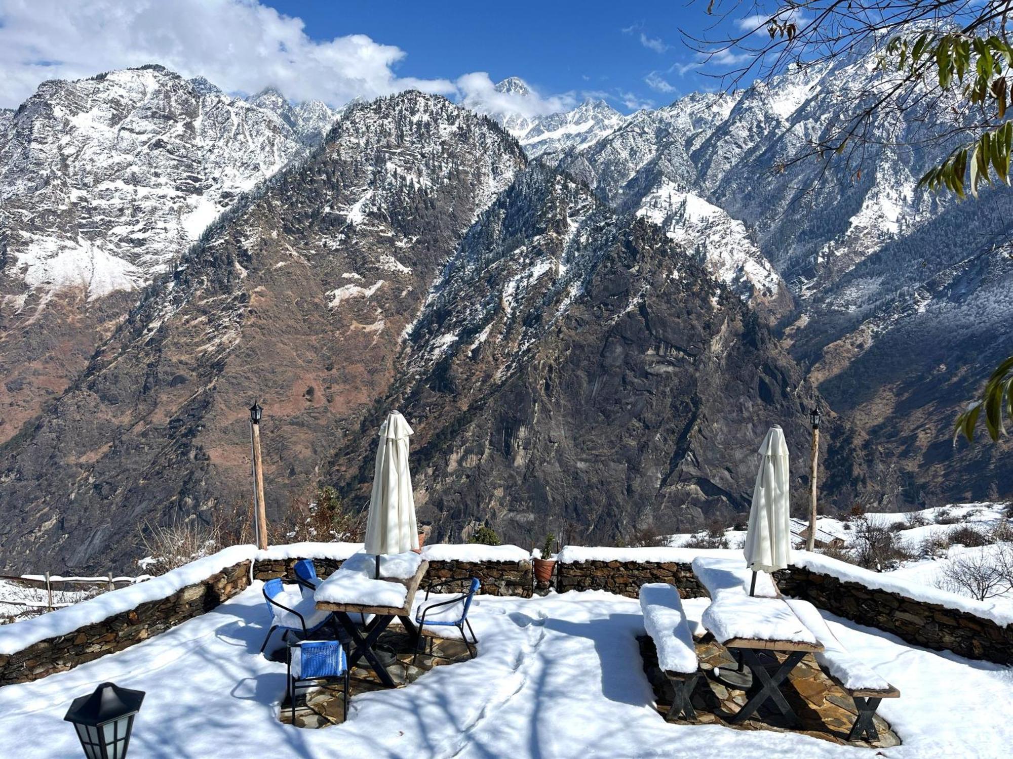 Faraway Cottages, Auli Joshīmath Esterno foto
