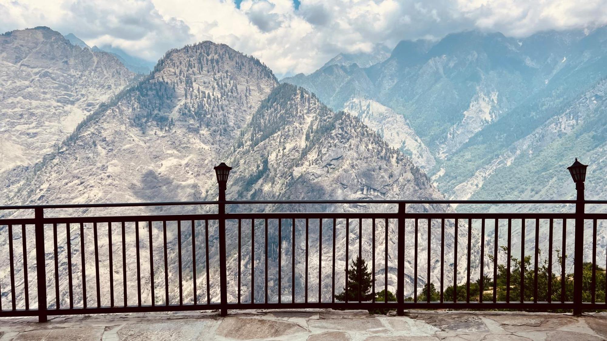 Faraway Cottages, Auli Joshīmath Esterno foto